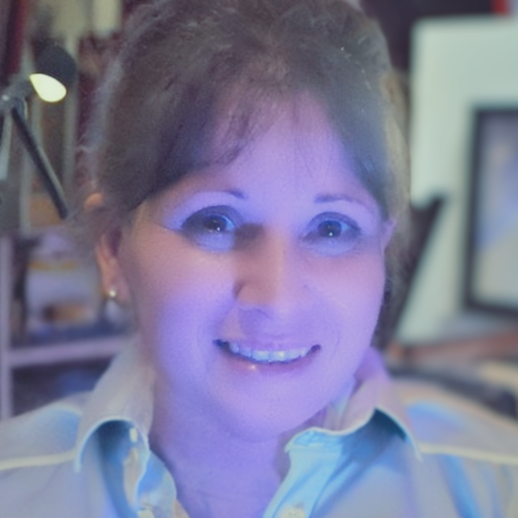 Multi-Media artist, Kellyanne in her studio
